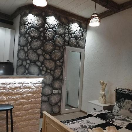 4 Chocolate Apartments In Old Tbilisi Zewnętrze zdjęcie