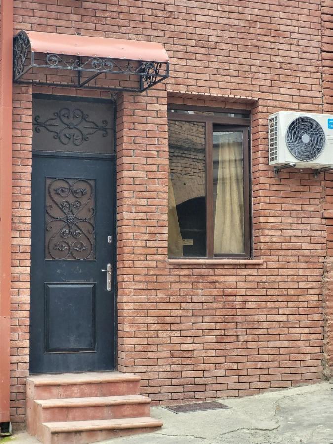 4 Chocolate Apartments In Old Tbilisi Zewnętrze zdjęcie