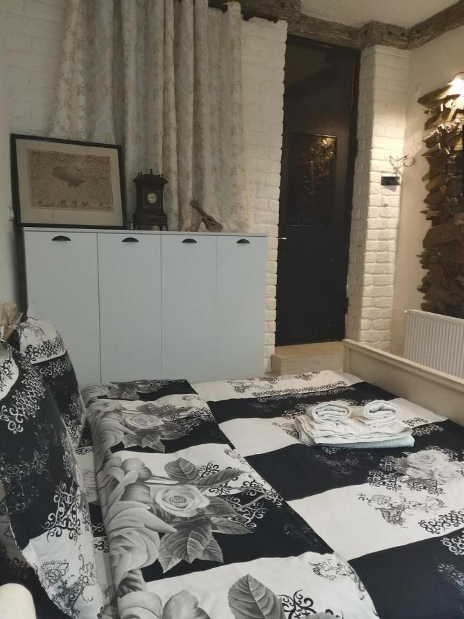 4 Chocolate Apartments In Old Tbilisi Zewnętrze zdjęcie