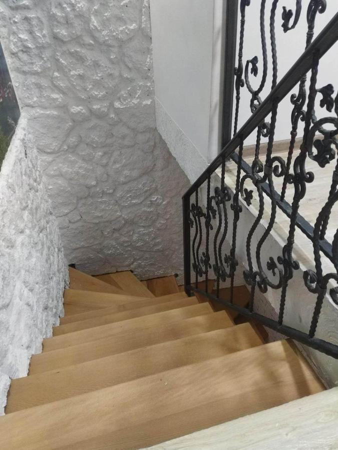 4 Chocolate Apartments In Old Tbilisi Zewnętrze zdjęcie