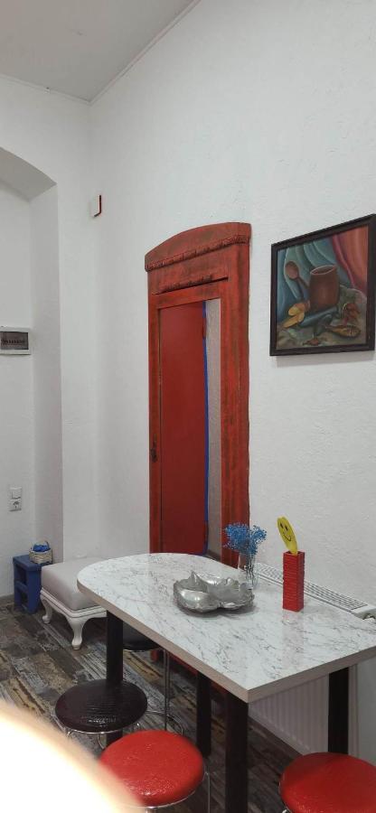 4 Chocolate Apartments In Old Tbilisi Zewnętrze zdjęcie