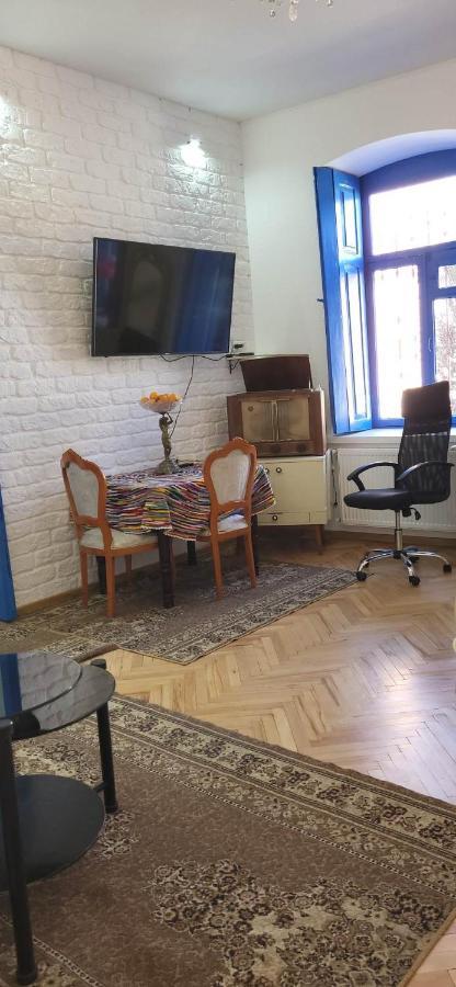 4 Chocolate Apartments In Old Tbilisi Zewnętrze zdjęcie