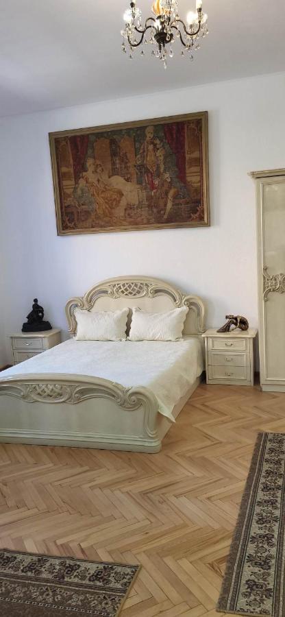 4 Chocolate Apartments In Old Tbilisi Zewnętrze zdjęcie