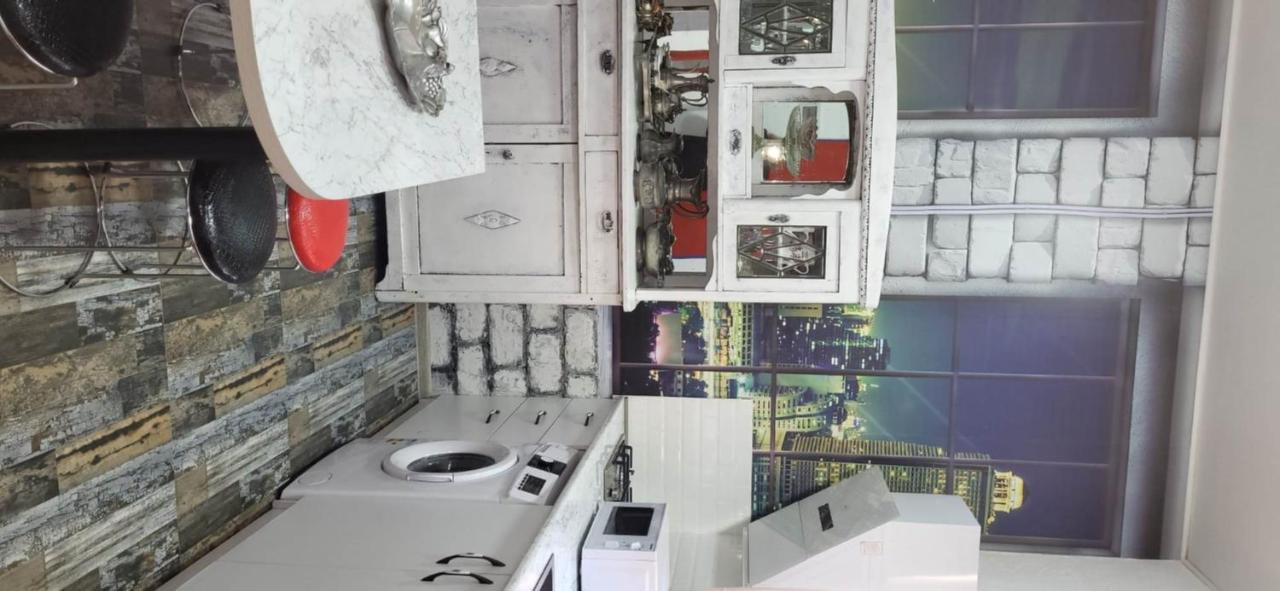 4 Chocolate Apartments In Old Tbilisi Zewnętrze zdjęcie